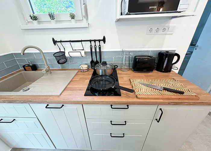 Arany Toboz Vendeghaz * שיופוק