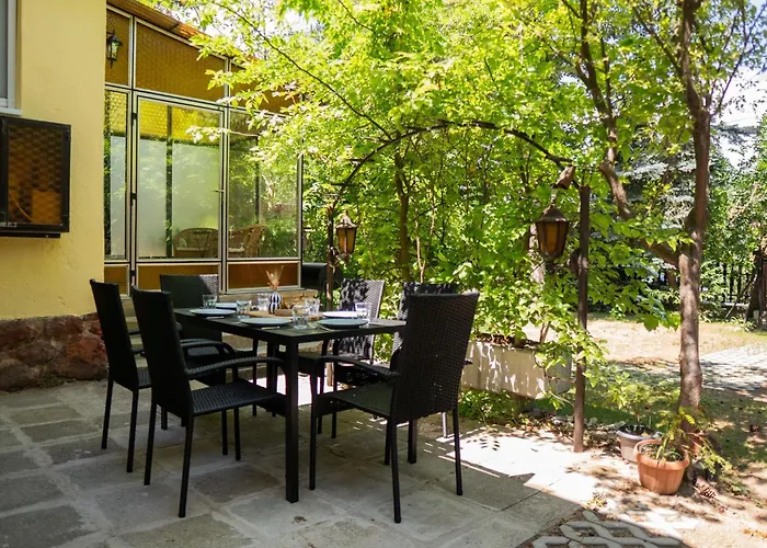 Arany Toboz Vendeghaz * שיופוק